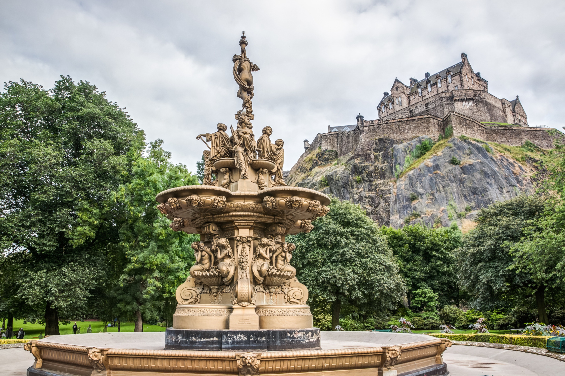 Ross Fountain Edinburgh; Detektiv Schottland, Privatdetektiv Vereinigtes Königreich, Detektei Vereinigtes Königreich, Privatdetektiv Schottland, Detektei Schottland